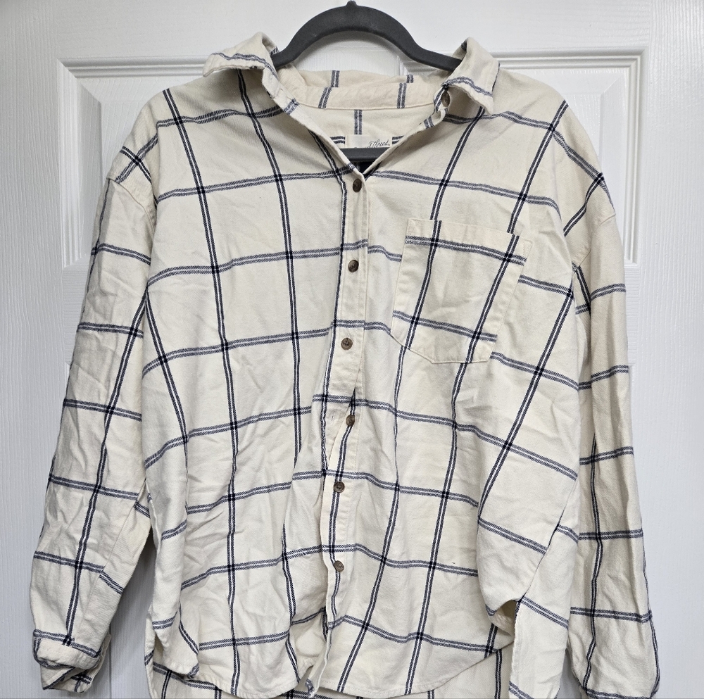 Universal Thread Womens Flannel Shirt